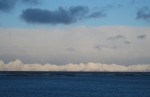 Vinterkledde Lofotfjell i soloppgang